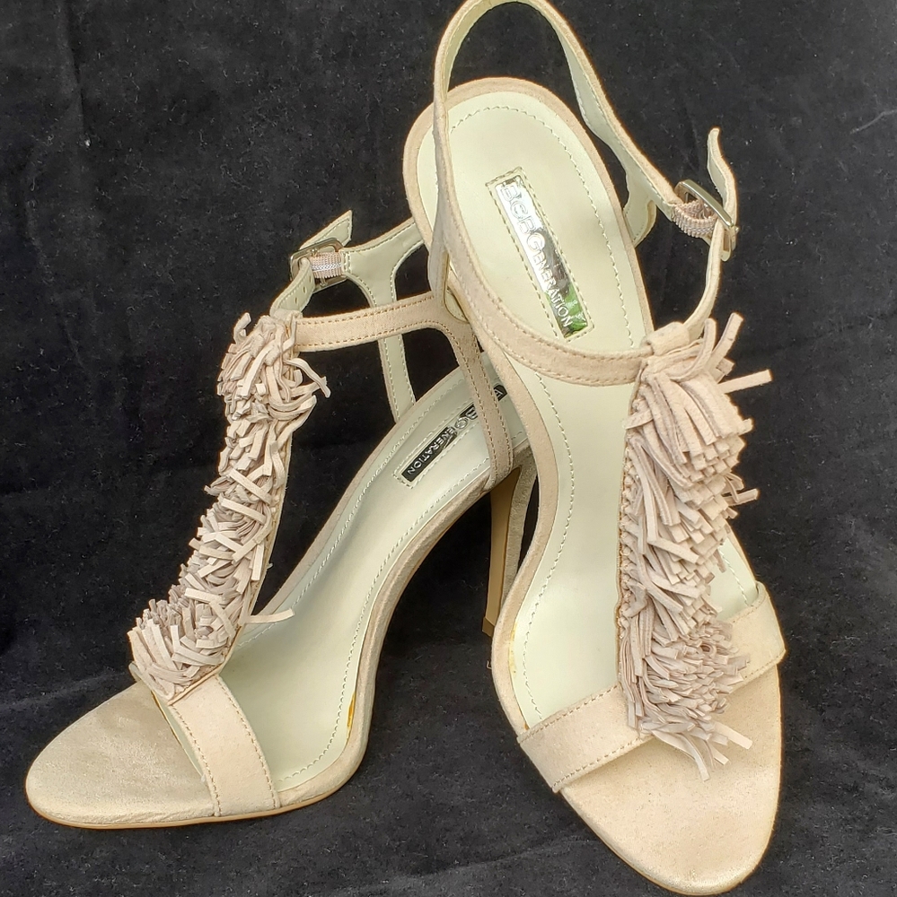 BCBGenerartion Clue Heel Shoes Sz 8.5M